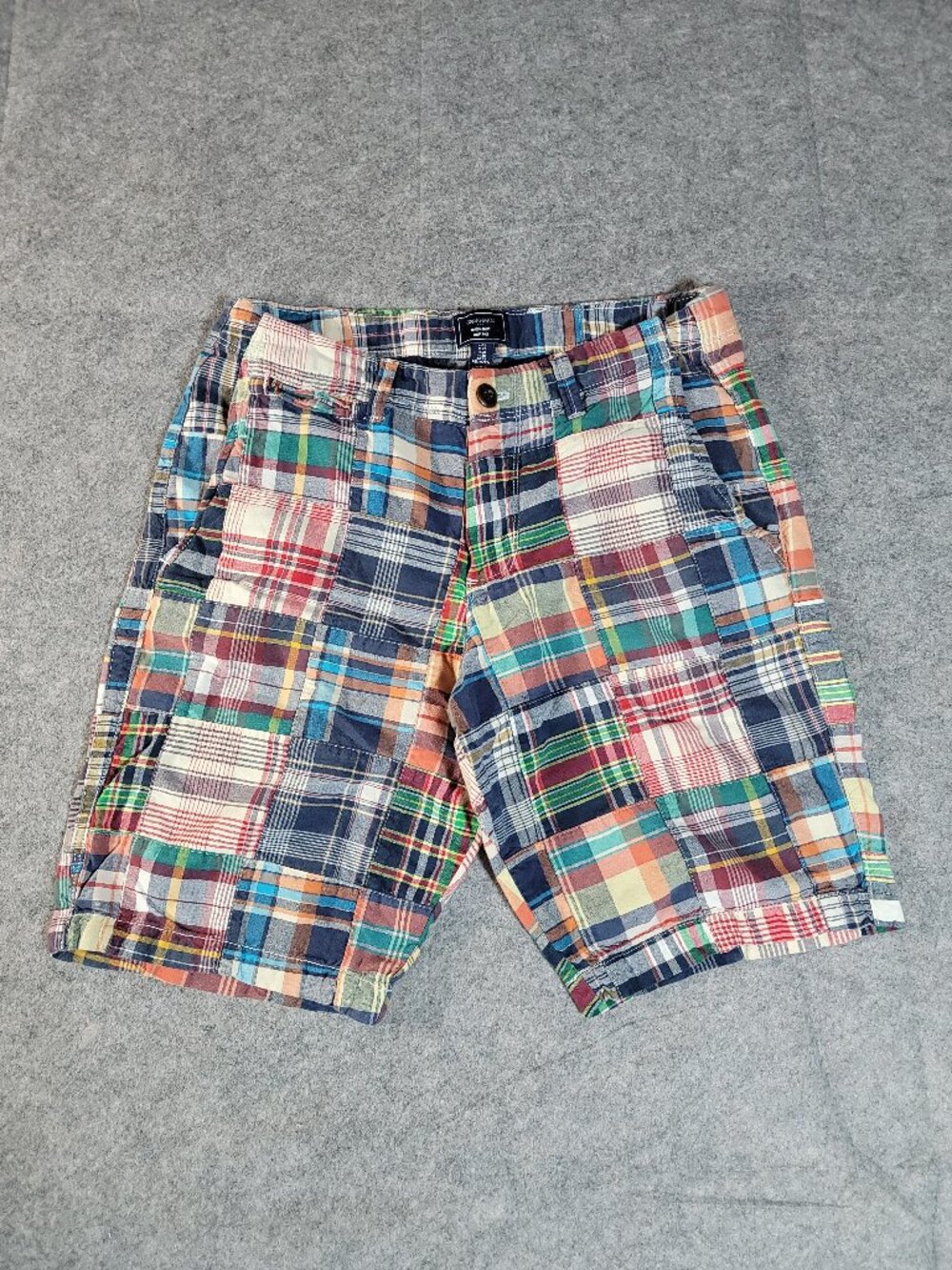 Gap Khakis | Men's Patchwork Madras Plaid Lived-In Shorts Size 29
